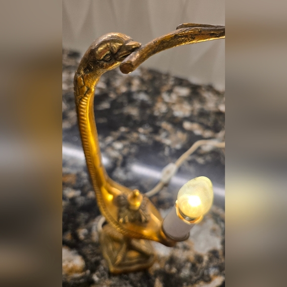 Italian Grand Tour Style Gilt Bronze & Tole Lamp RARE VINTAGE COLLECTIBLE - Picture 5 of 7